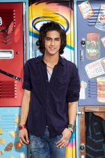 ©Schneider’s Bakery, Sony Music Entertainment, Nickelodeon Productions - Avan Jogia in "Victorious"